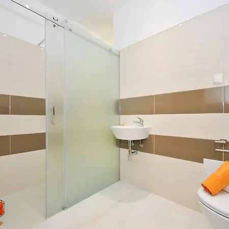 Holiday Home In Armacao Near Sandy Beaches ヴィラ