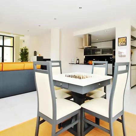 Holiday Home In Armacao Near Sandy Beaches * アルマカオ・デ・ペラ